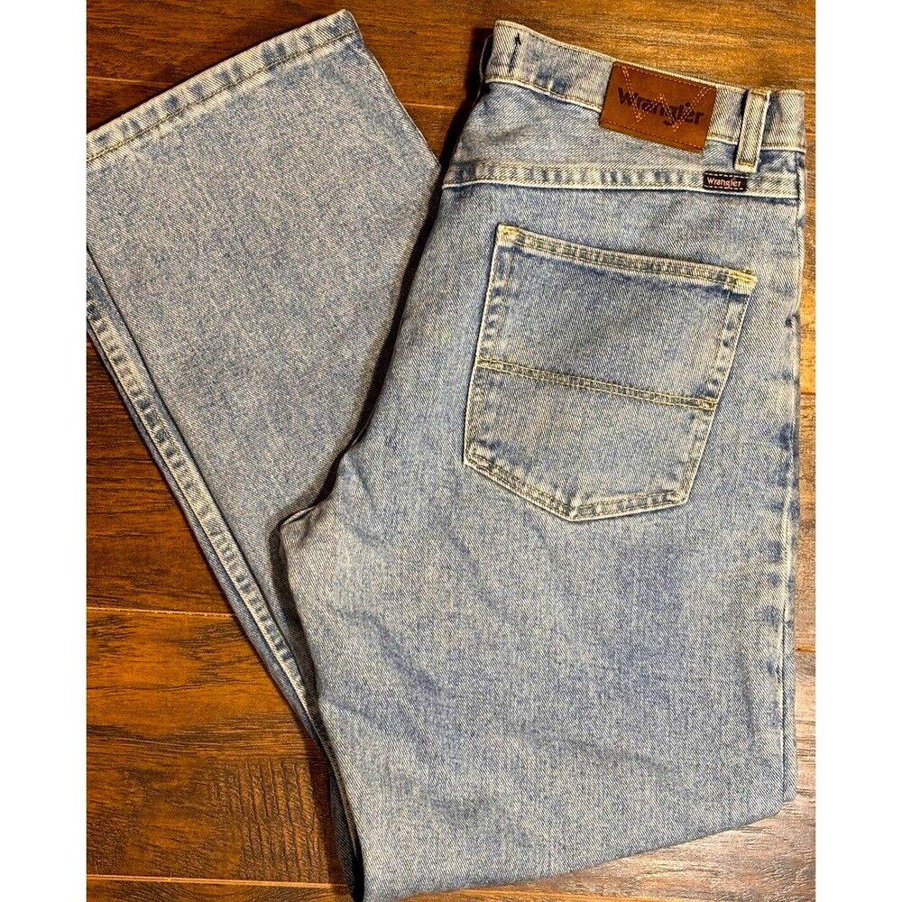 Wrangler Jeans Men’s Regular Fit 33x30 Light Blue Wash